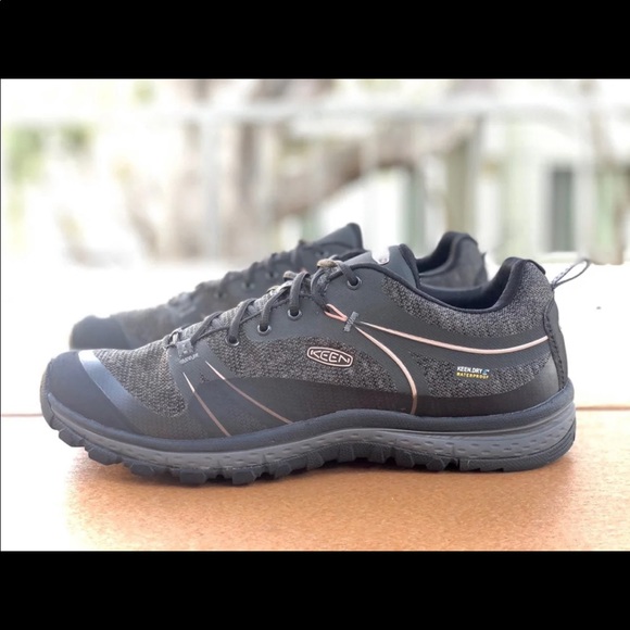 keen women's terradora waterproof hiking shoe